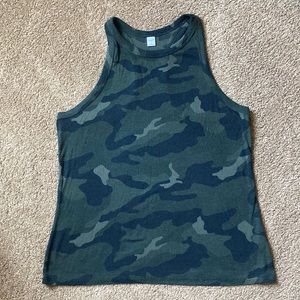 Camo tank top 💚